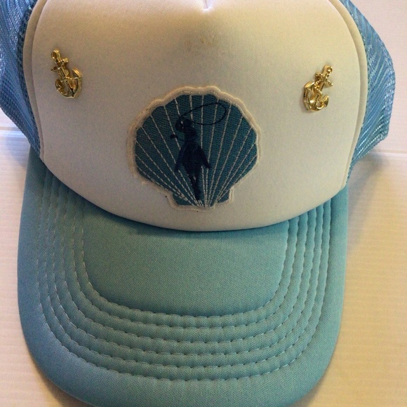 New! Upcycled seashell trucker - Picture 1 of 4